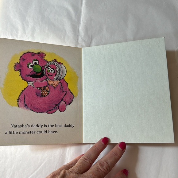 🎁5/10.00🎁 Sesame Street, Natasha’s Daddy clean book,A First Little Golden Book - Picture 5 of 5